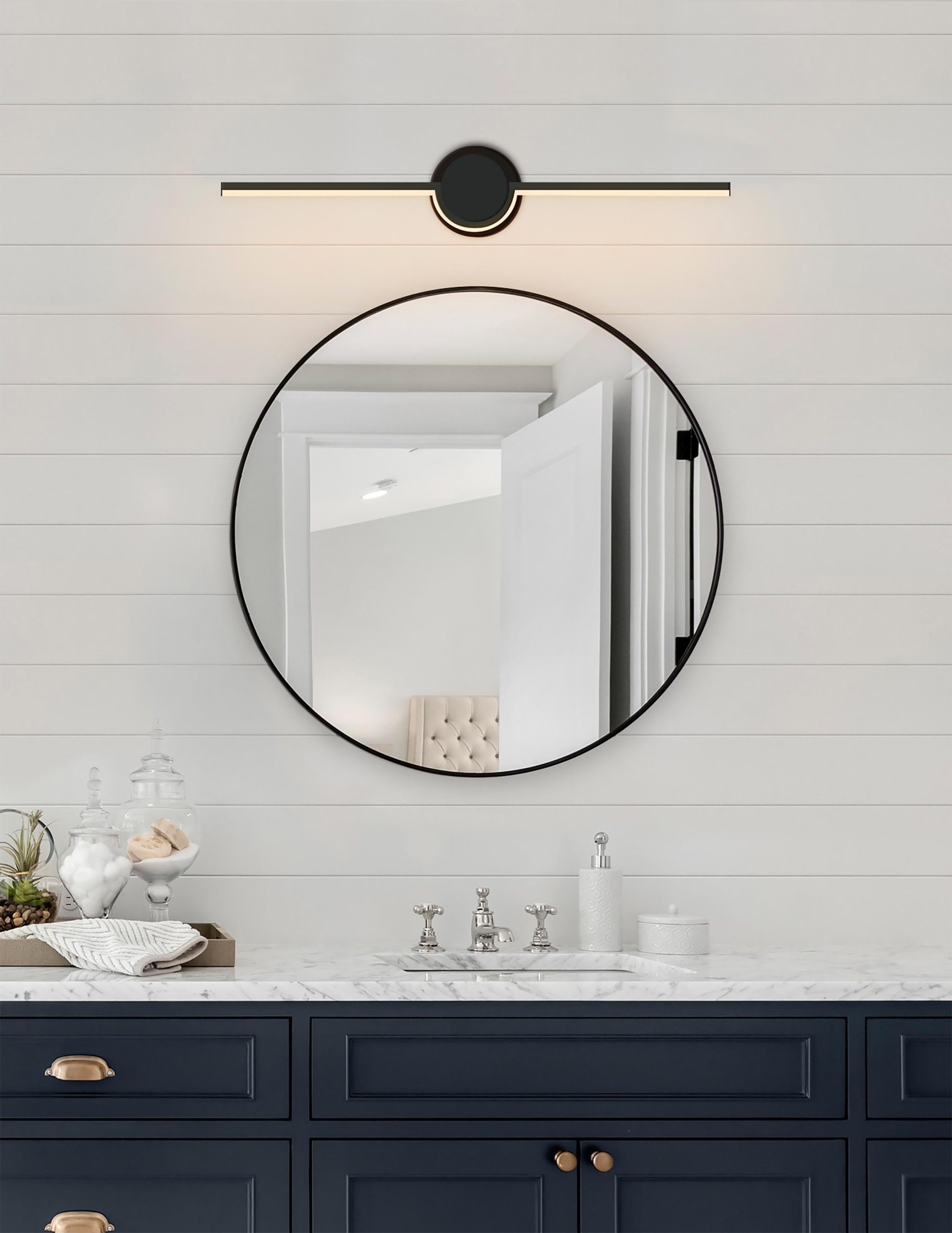 Semicirculo ADA 24” LED Linear Wall/Bath